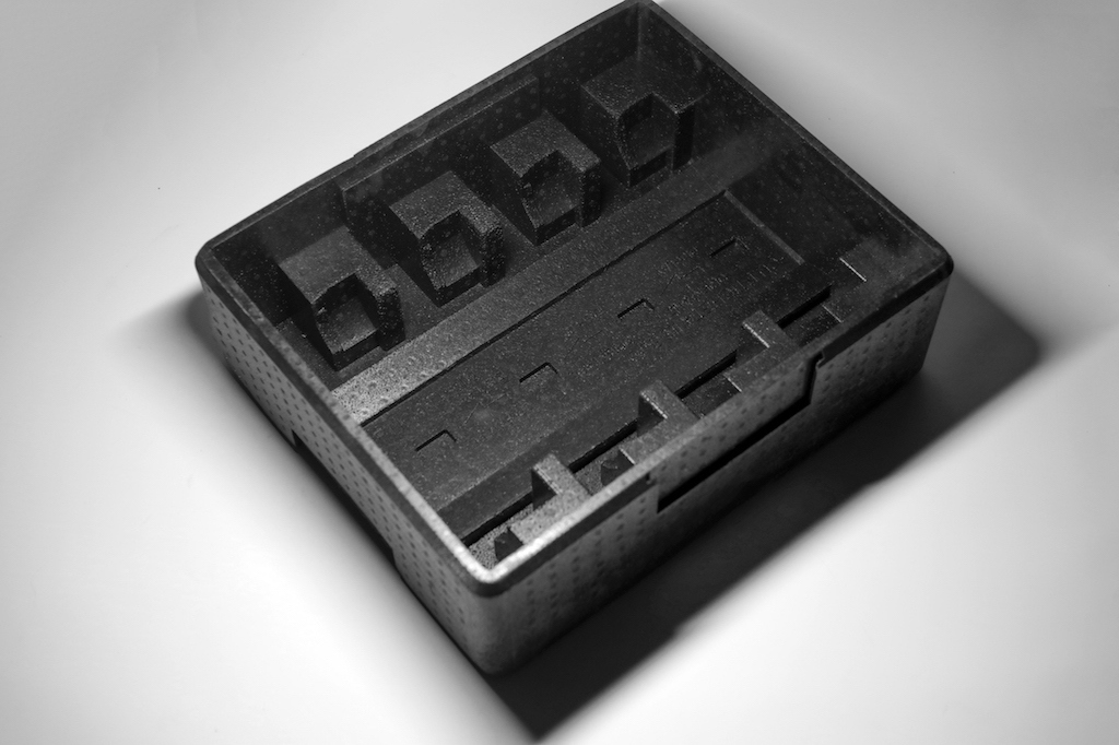 Electronic Parts Transportion Case Made from EPP